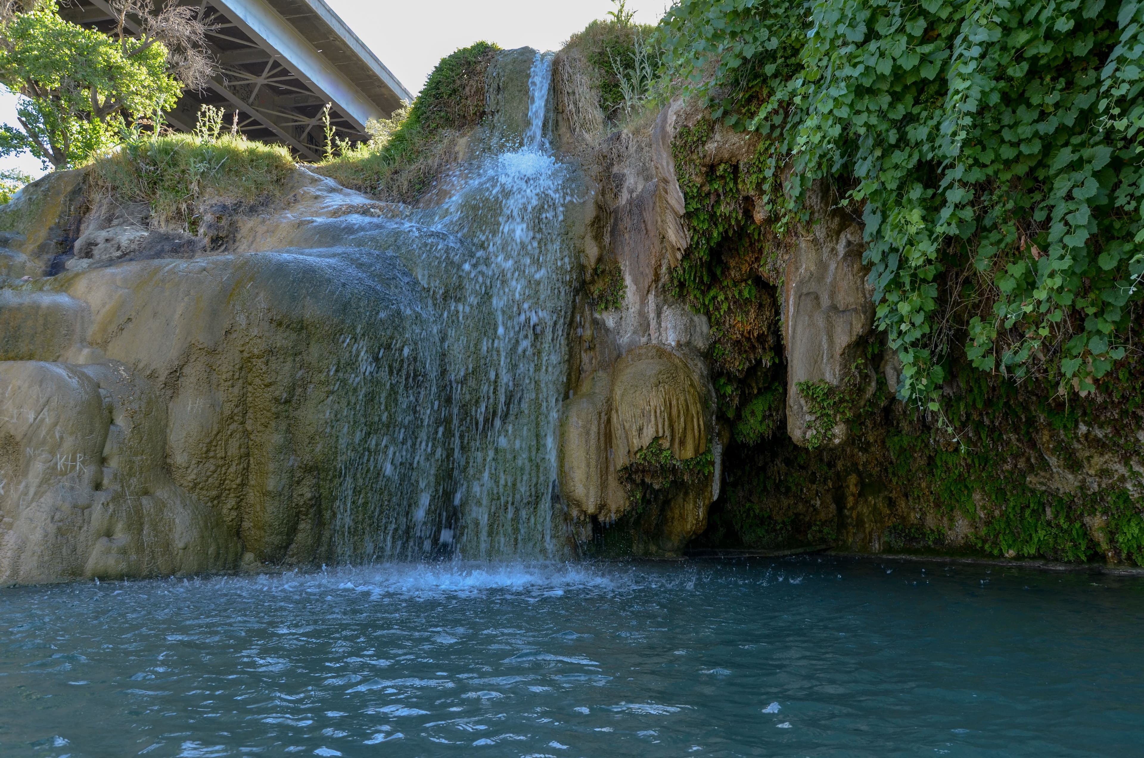 Why Travelers Book Hot Springs Rentals Through Stay