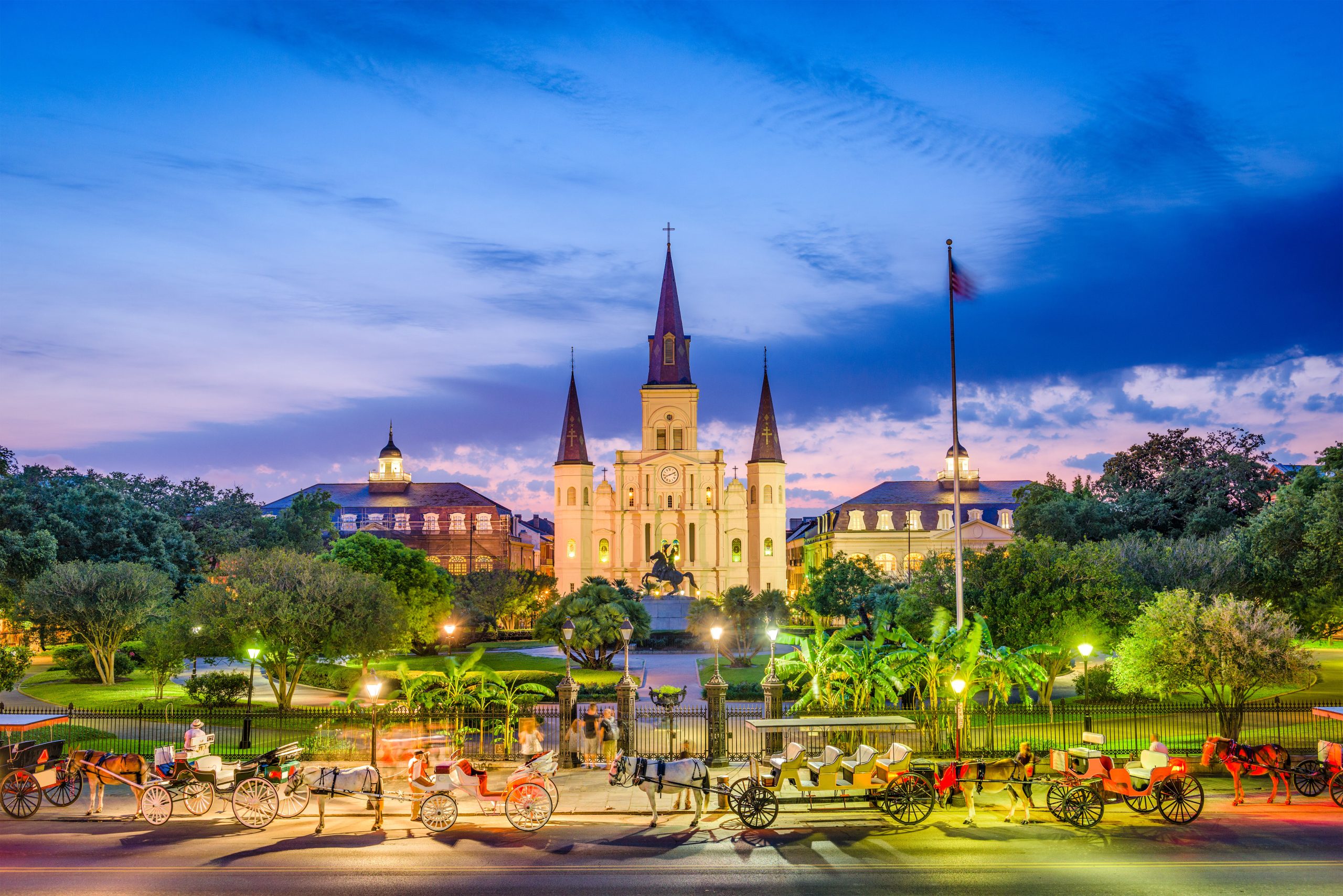 Best Time to Visit New Orleans: Weather, Festivals & Crowds